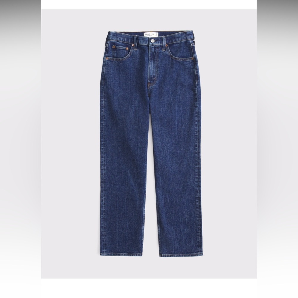 ABERCROMBIE- ultra high rise ankle straight Jean. Size 30- short